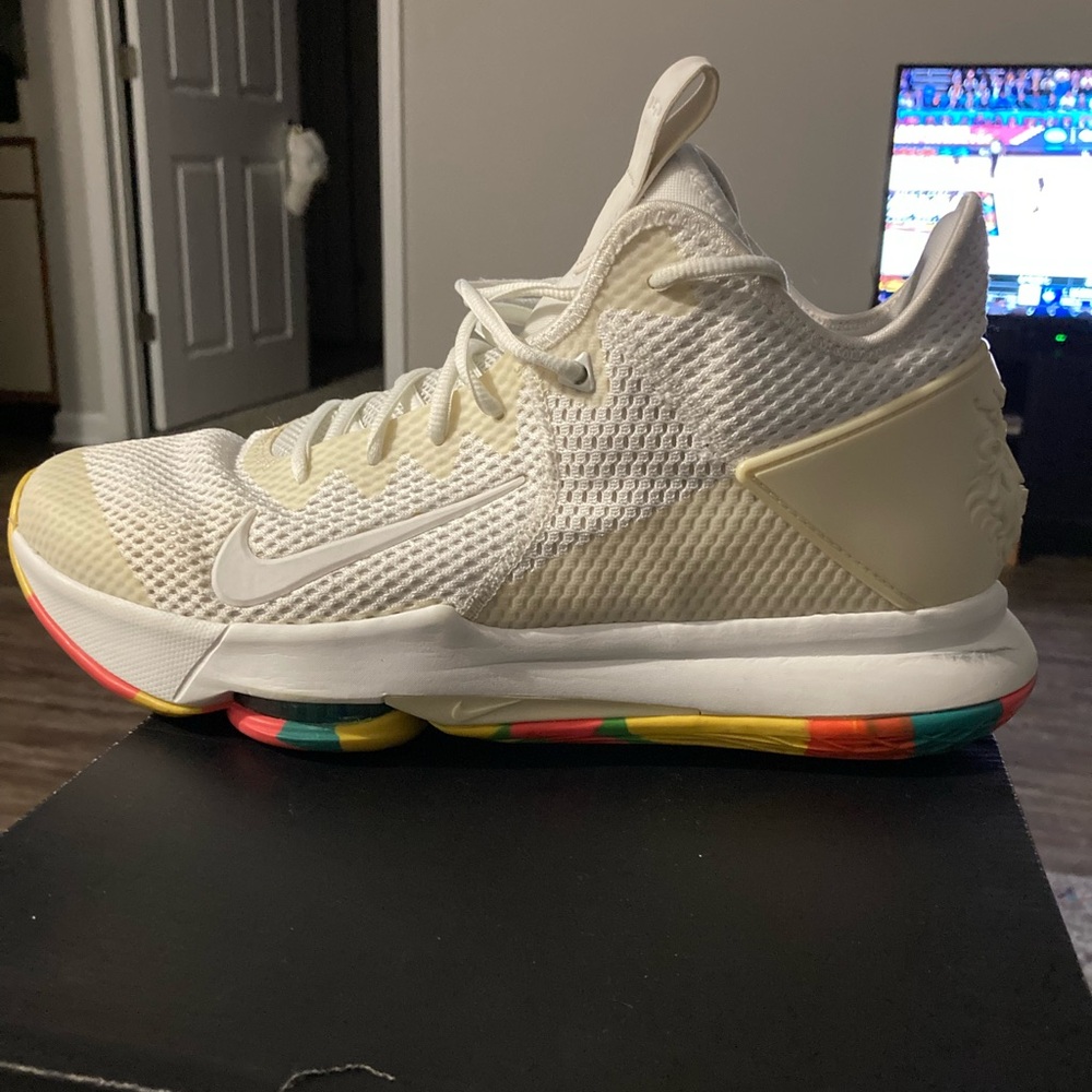 Men’s size 13